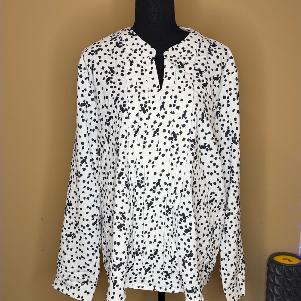 Stylish Black and White Polka Dot Men's Shirt